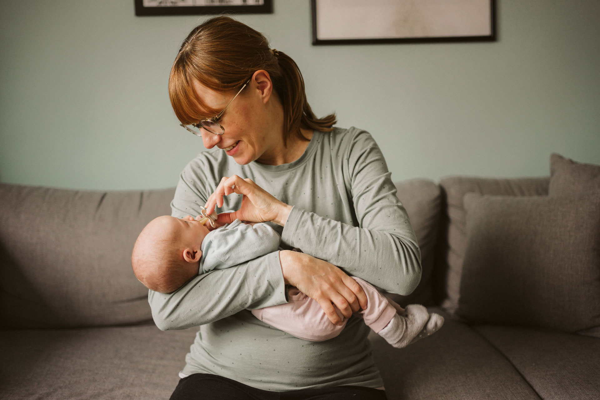 Newbornshooting Homestory Bielefeld Sugata Tyler Fotografie 01